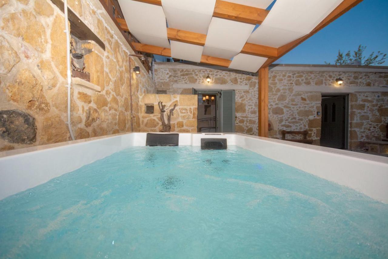 Pamelas House With Jacuzzi Kíssamos Exterior foto